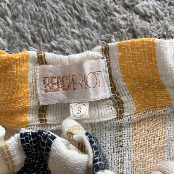 Beach Riot Shorts Size S - Picture 4 of 6